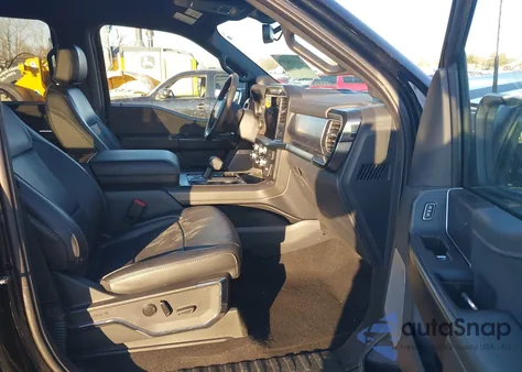 2024 Ford F-150 Lariat z USA, uszkodzony, nr VIN 1FTFW5L55RFB64576